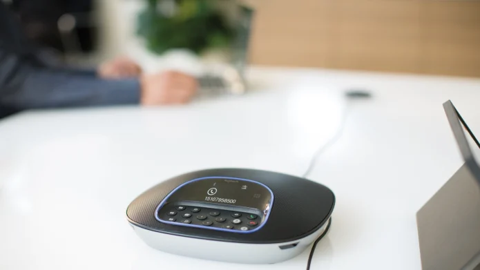 Logitech Group tích hợp công nghệ loại bỏ tiếng vọng và giảm tiếng ồn