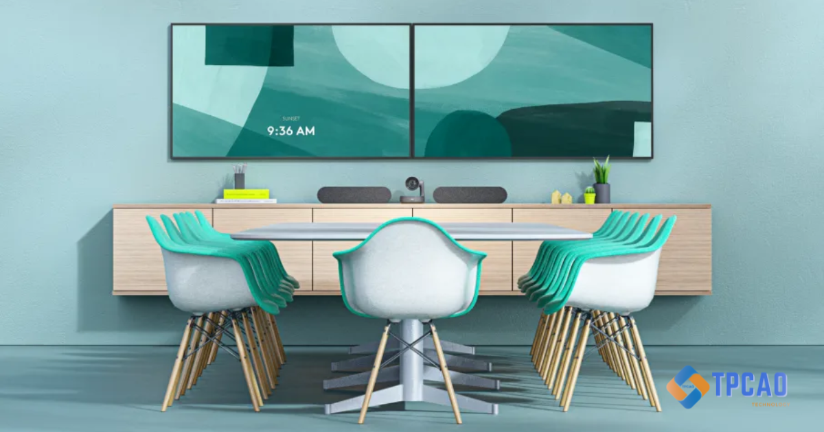Logitech Rally Plus tích hợp bộ công nghệ độc quyền RightSense tối ưu hình ảnh và âm thanh