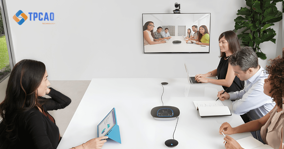 Micro mở rộng cho Logitech Group mở rộng phạm vi thu âm đến 8.5m